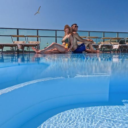 Hotel Universal Cattolica Luaran gambar