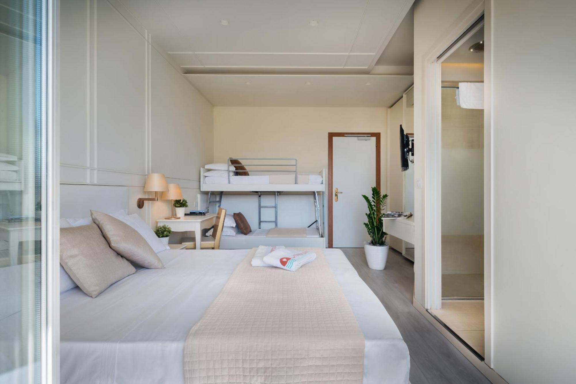 Hotel Universal Cattolica Luaran gambar