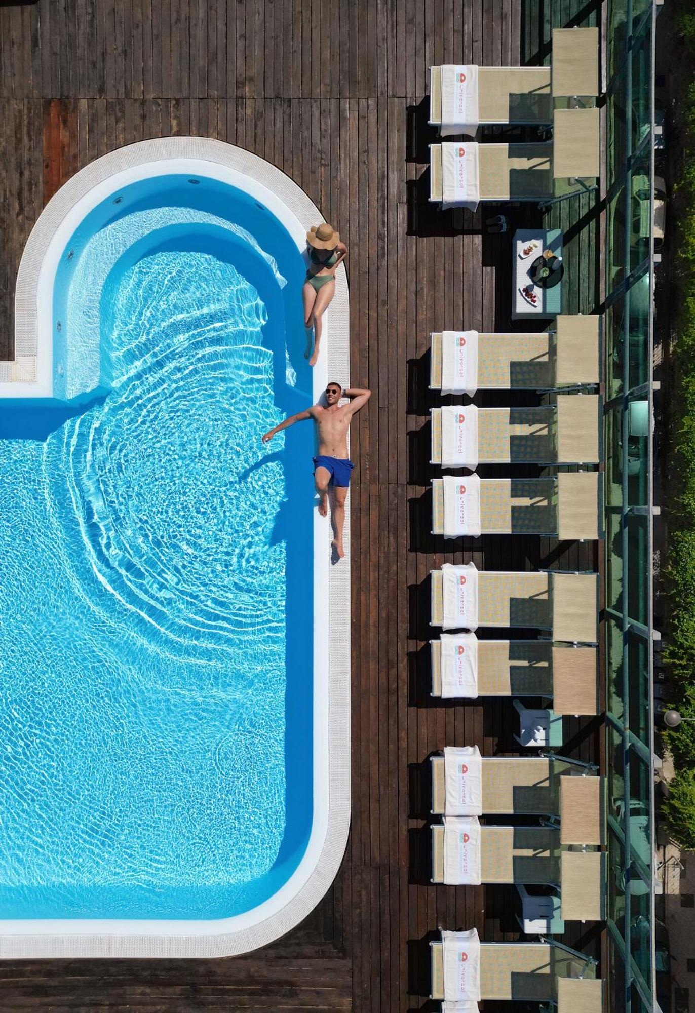 Hotel Universal Cattolica Luaran gambar